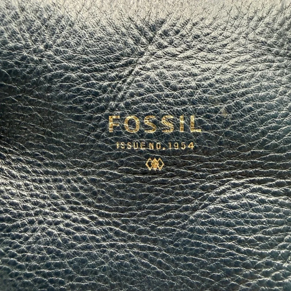 Fossil Women's Medium Blue Pebbled Leather Sydney Satchel Crossbody Purse ZB5486
